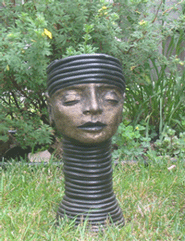 T�te giraffe en bronze